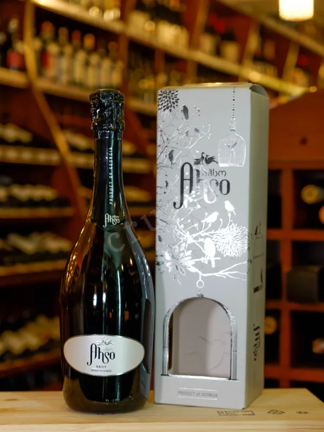 В магазине Крю Профи Ahso Brut in gift box 2023 0.75 л