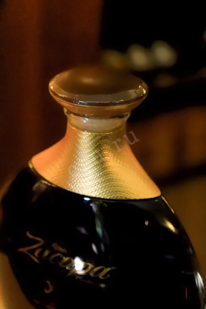 Пробка Zacapa XO Solera Gran Reserva 0.7 л