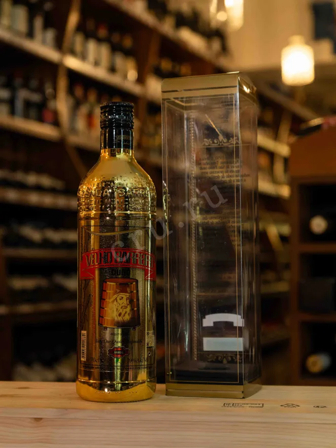 В магазине Крю Профи Velho Barreiro Ouro with gift box 0.7 л