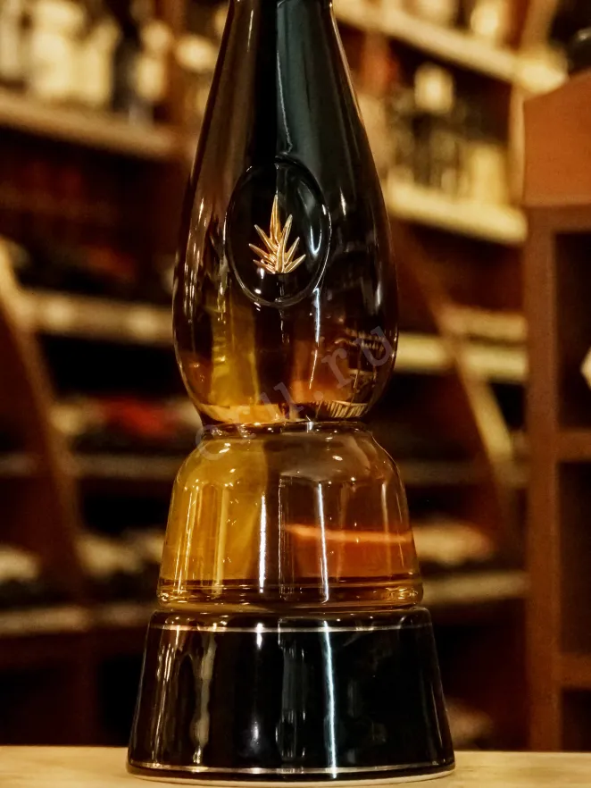 В магазине Крю Профи Clase Azul Gold in gift box 0.7 л