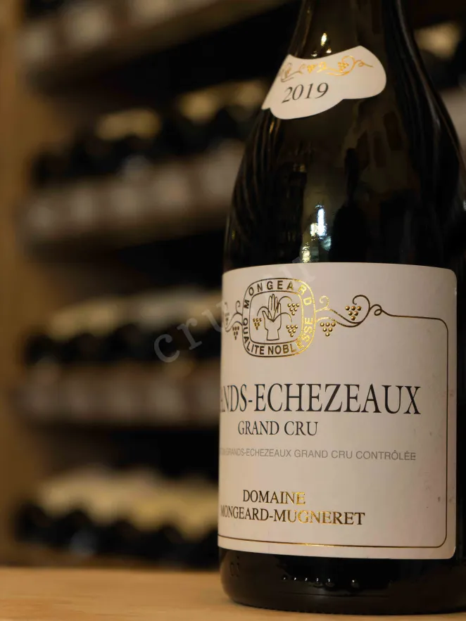 В магазине Крю Профи Domaine Mongeard-Mugneret Echezeaux Grand Cru 2019 0.75 л