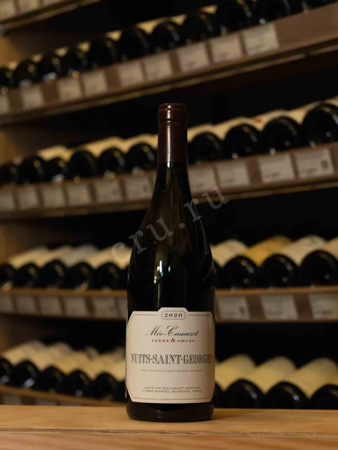 В магазине Крю Профи Domaine Meo-Camuzet Frere & Sceurs Nuits-Saint-Georges AOC 2020 0.75 л