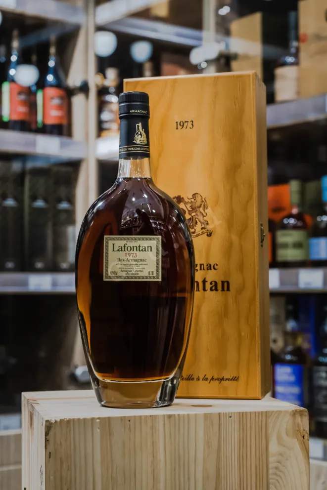 В магазине Крю Профи Lafontan 1973 0.7 л