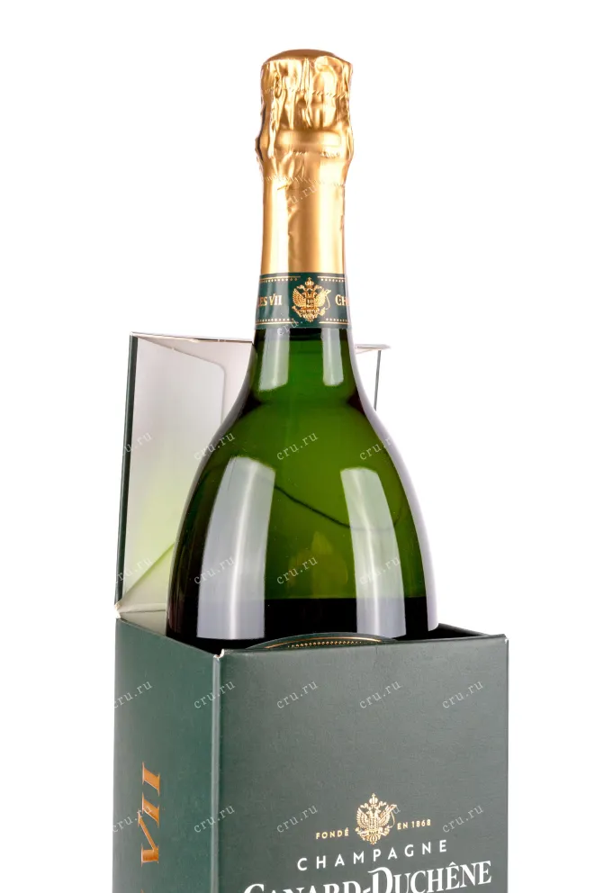 В подарочной коробке Canard-Duchene Charles VII gift box 0.75 л
