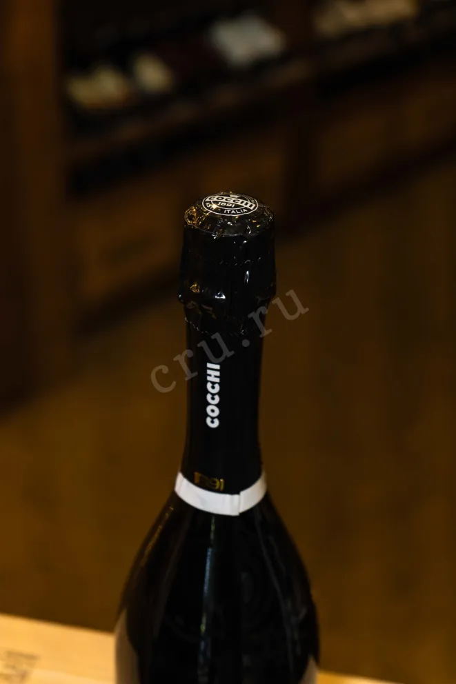 Пробка Cocchi Brut Piemonte DOC 0.75 л
