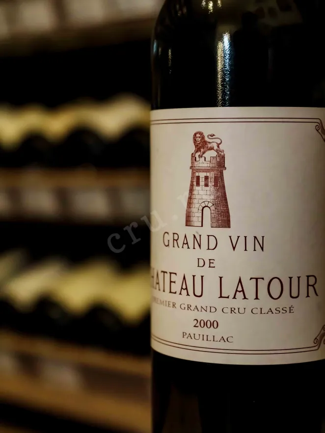 В магазине Крю Профи Chateau Latour 1-er Grand Cru Classe Pauillac 2000 0.75 л