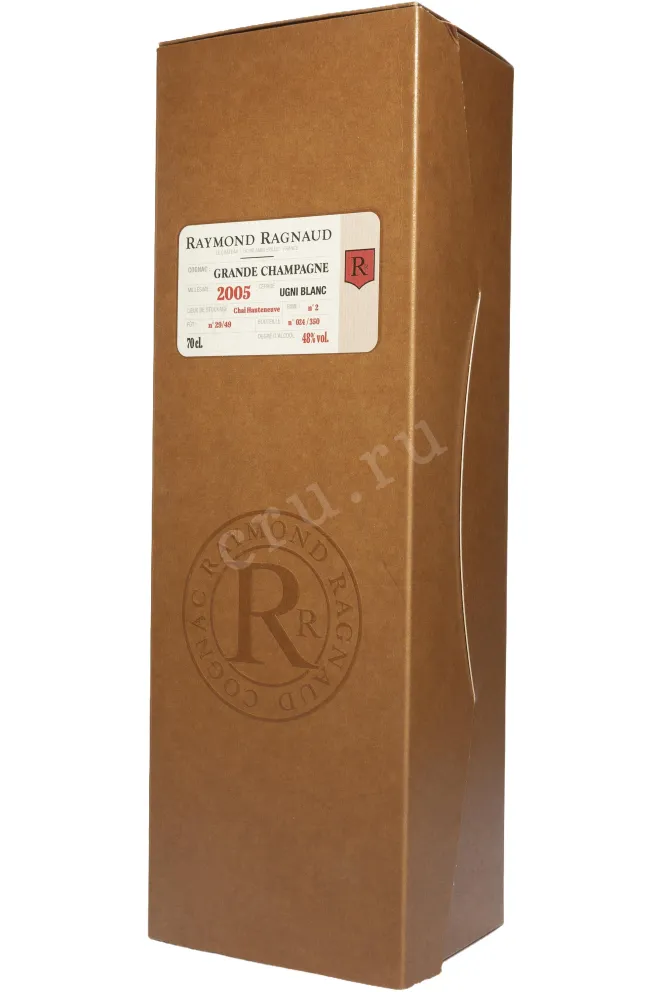 Подарочная коробка Raymond Ragnaud Millesime Grande Champagne in gift box 2005 0.7 л