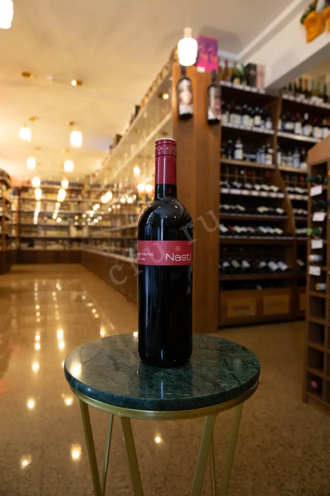 В магазине Крю Профи Nastl Zweigelt-Merlot Klassik Cuvee 2020 0.75 л