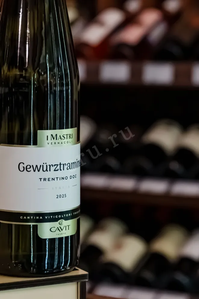 В магазине Крю Профи Mastri Vernacoli Gewurztraminer Trentino DOC 2023 0.75 л