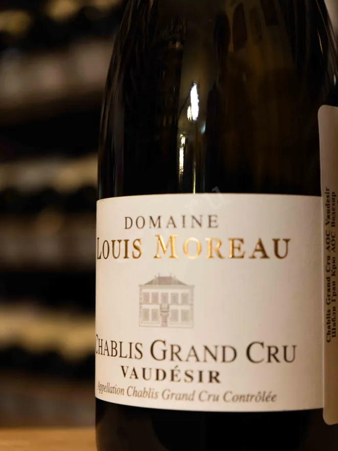 В магазине Крю Профи Domaine Louis Moreau Chablis Grand Cru Vaudesir AOC 2020 0.75 л