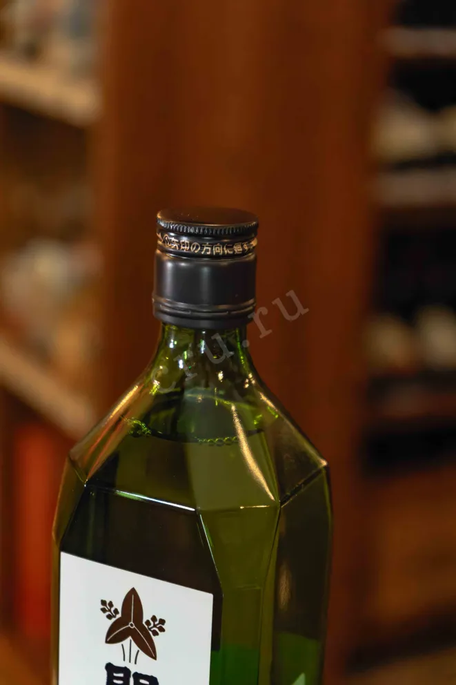 Пробка Kaiun Junmai Daiginjo with gift box 0.72 л
