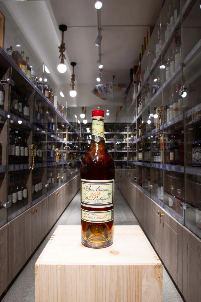 В магазине Крю Профи Baron G. Legrand 2000 0.7 л