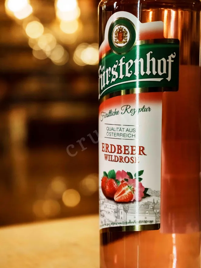 В магазине Крю Профи Furstenhof Erdbeer Wildrose 0.7 л