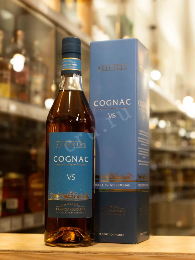 В магазине Крю Профи Reve Bleu VS 3 years in gift box 0.7 л