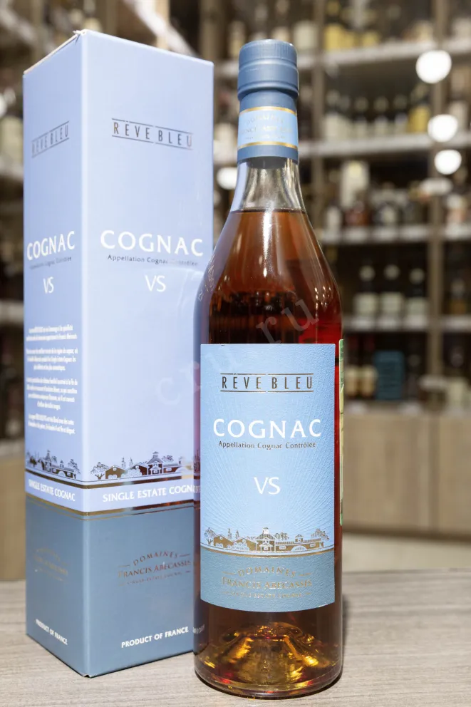 В магазине Крю Профи Reve Bleu VS 3 years in gift box 0.7 л