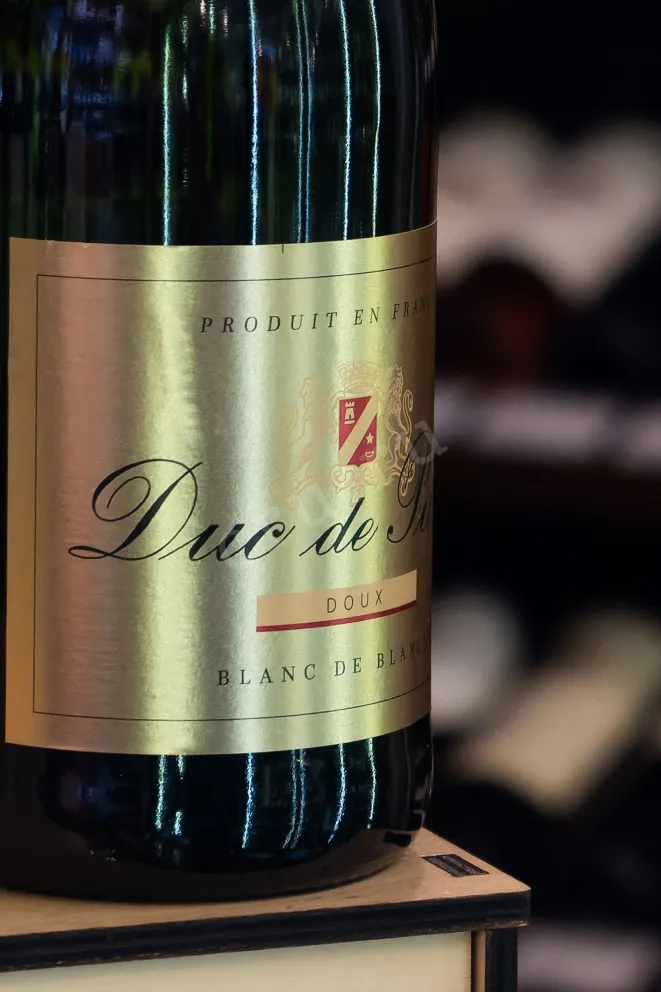 В магазине Крю Профи Duc de Paris Doux 2025 0.75 л