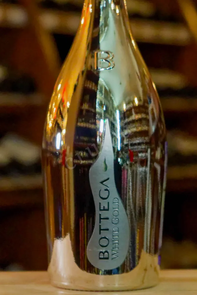 В магазине Крю Профи Bottega White Gold 2022 0.75 л