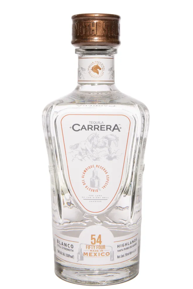 Бутылка Carrera Blanco Still Strength in gift box 0.75 л