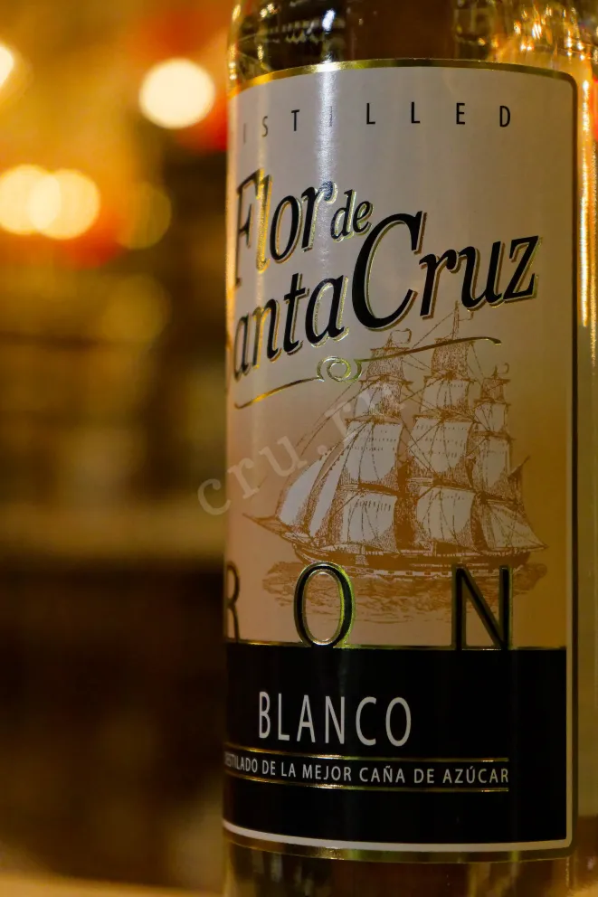 В магазине Крю Профи Flor de Santa Cruz Ron Blanco Reserva 0.7 л
