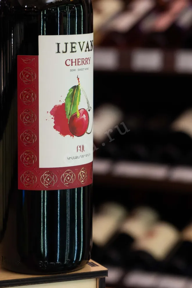 В магазине Крю Профи Ijevan Cherry 0.75 л