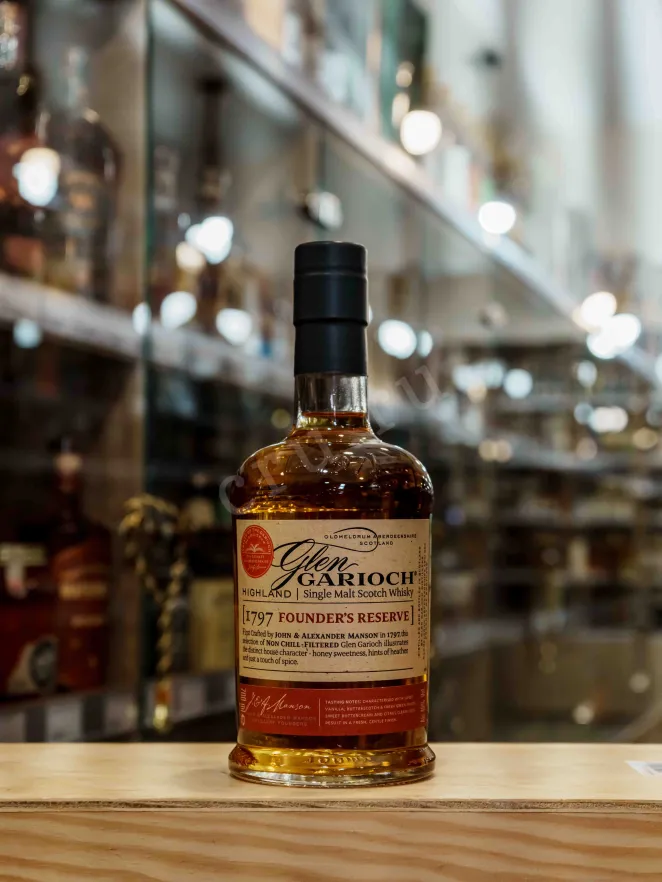 В магазине Крю Профи Glen Garioch 1797 Founders Reserve in gift box 0.7 л