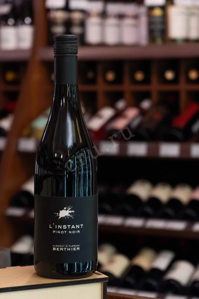 В магазине Крю Профи Clement & Florian Berthier L'Instant Pinot Noir 2022 0.75 л