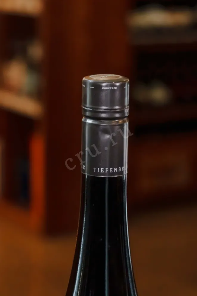Пробка Tiefenbrunner Turmhof Sauvignon 2021 0.75 л