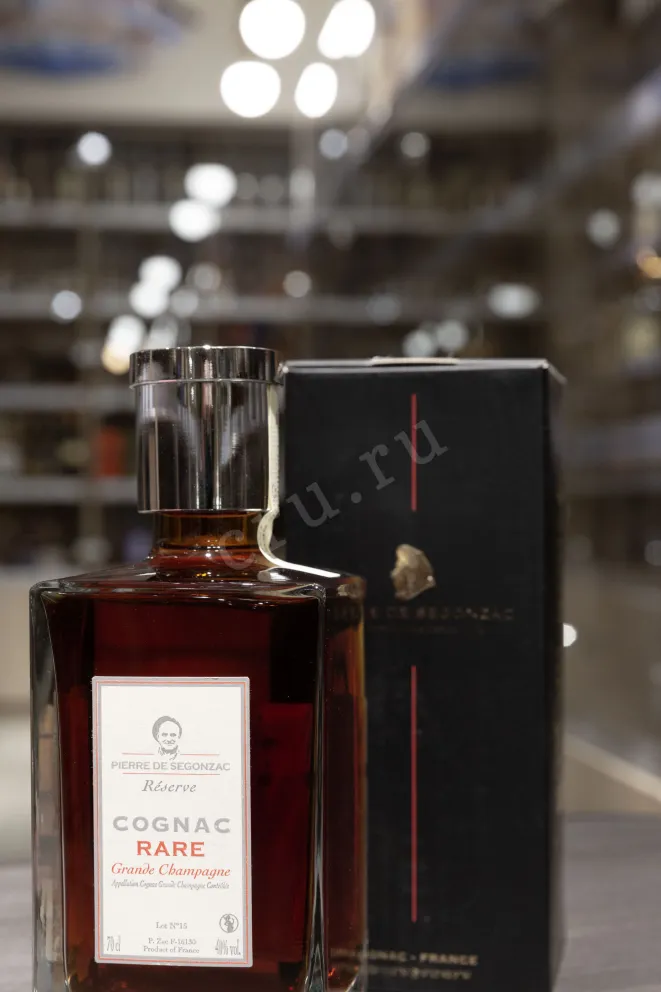 В магазине Крю Профи Pierre de Segonzac Rare Reserve decanter & gift box 0.7 л