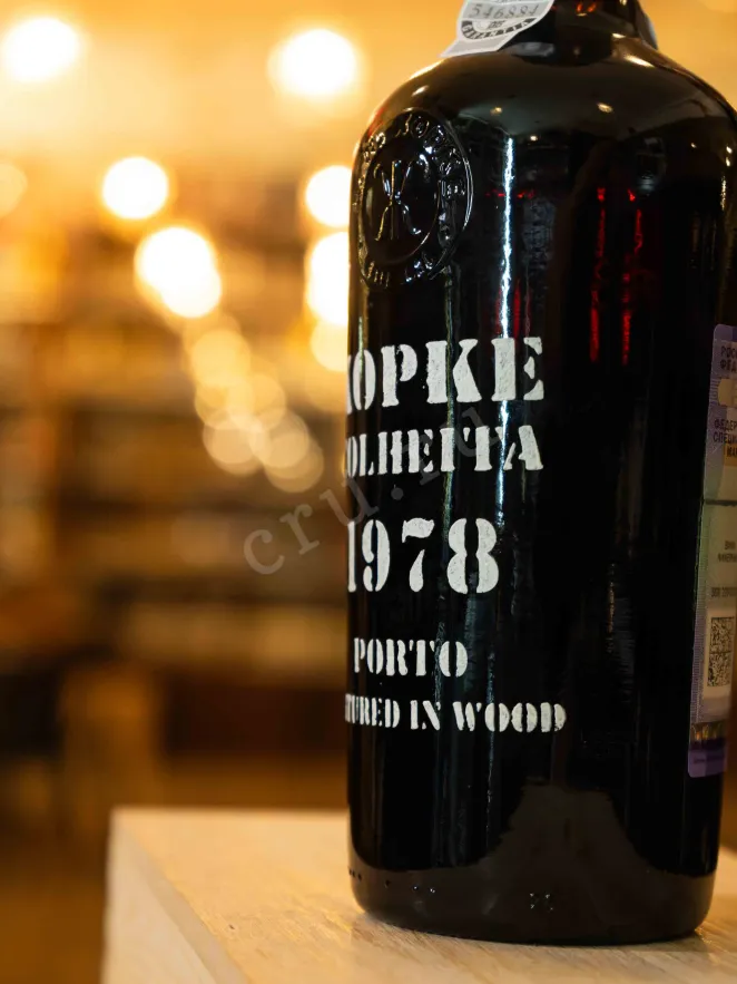 В магазине Крю Профи Kopke Colheita with gift box 1978 0.75 л