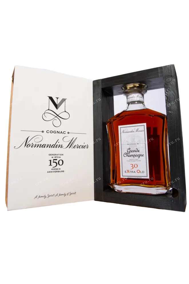 Подарочная упаковка Normandin-Mercier XO Grand Champagne in gift box 2013 0.7 л