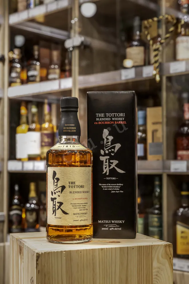 В магазине Крю Профи The Tottori Bourbon Barrel with gift box 0.7 л