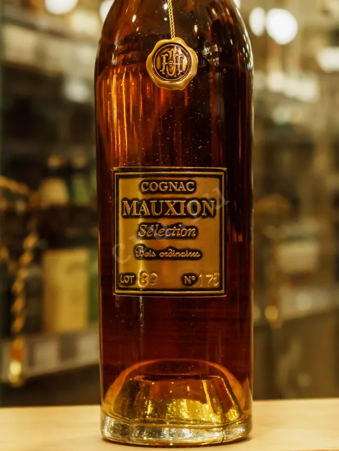 В магазине Крю Профи Mauxion Selection Bois Ordinaires in wooden box 0.7 л