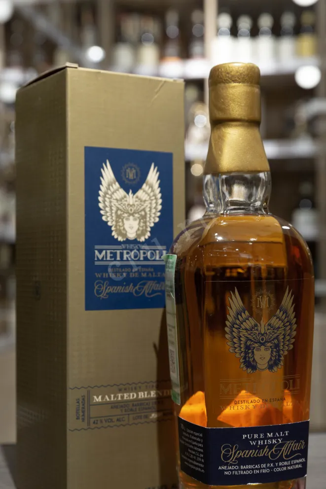 В магазине Крю Профи Metropoli Spanish Affair Pure Malt in gift box 0.7 л