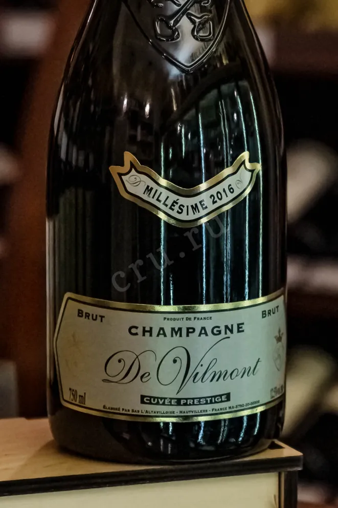В магазине Крю Профи Champagne De Vilmont Cuvee Prestige Millesime Brut gift box 2016 0.75 л
