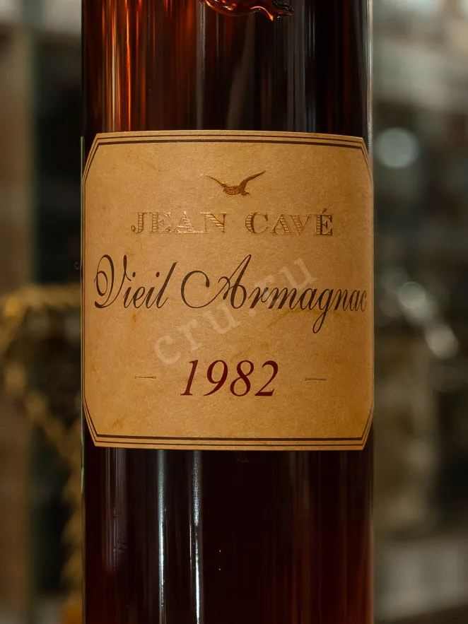 В магазине Крю Профи Jean Cave Vieil Armagnac wooden box 1982 0.7 л