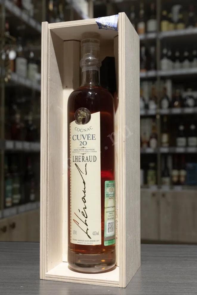 В магазине Крю Профи Lheraud Cuvee 20 years 0.7 л