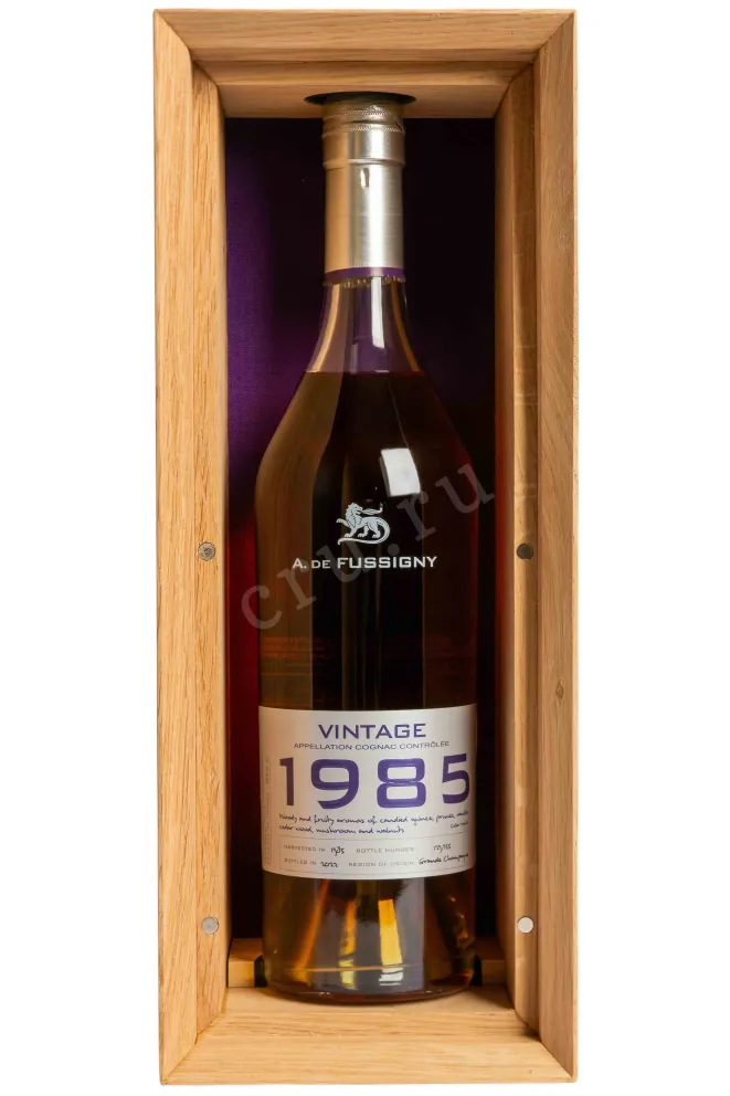 В деревянной коробке  A de Fussigny Vintage in wooden box 1985 0.7 л