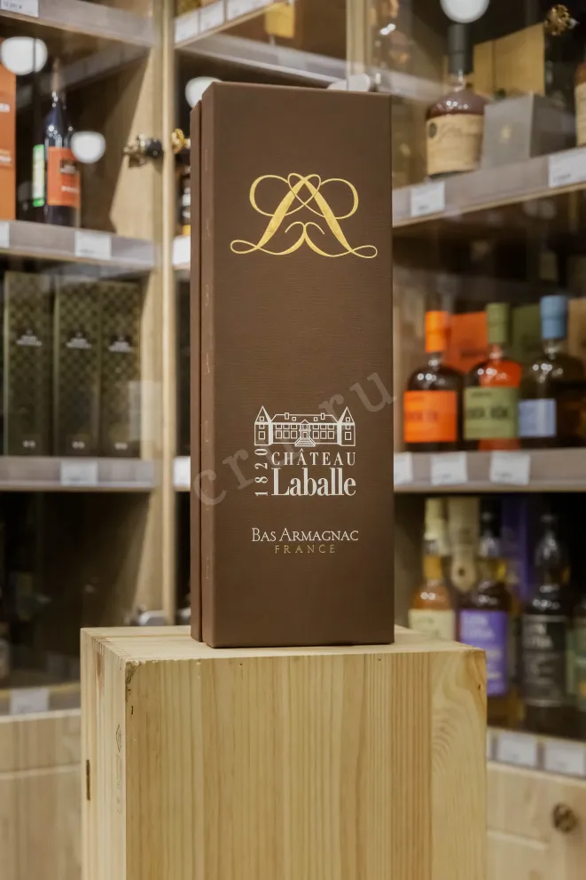 В магазине Крю Профи Laballe 1986 0.7 л
