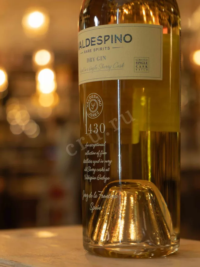 В магазине Крю Профи Valdespino Dry Gin in tube 0.7 л
