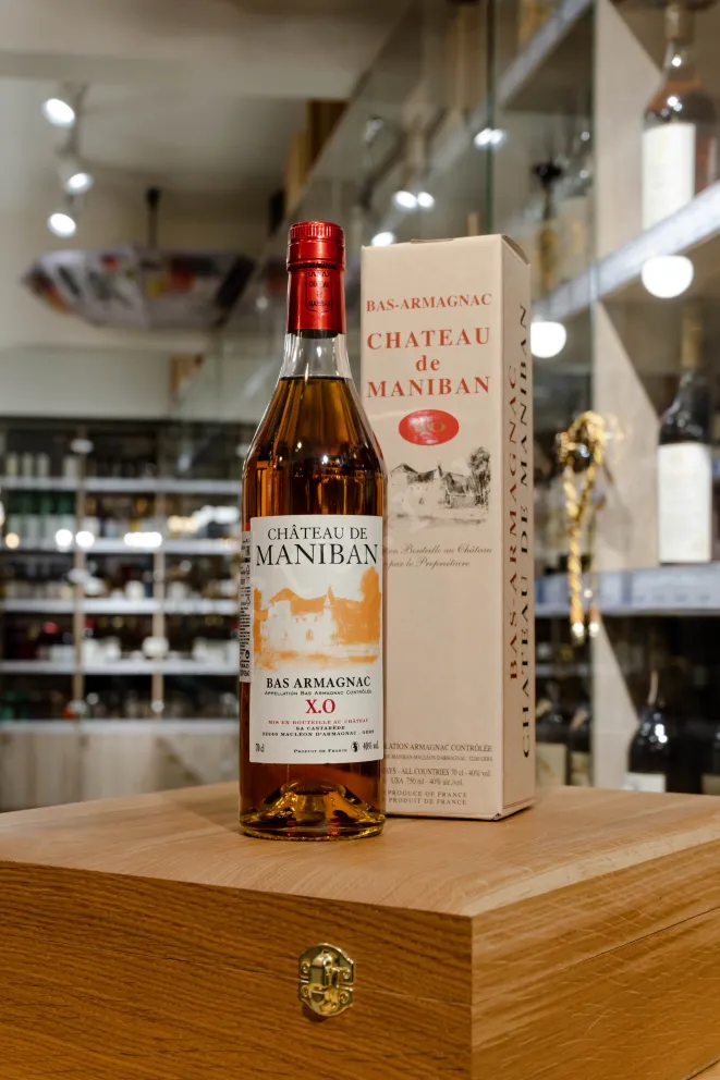 В магазине Крю Профи Chateau de Maniban XO 0.7 л