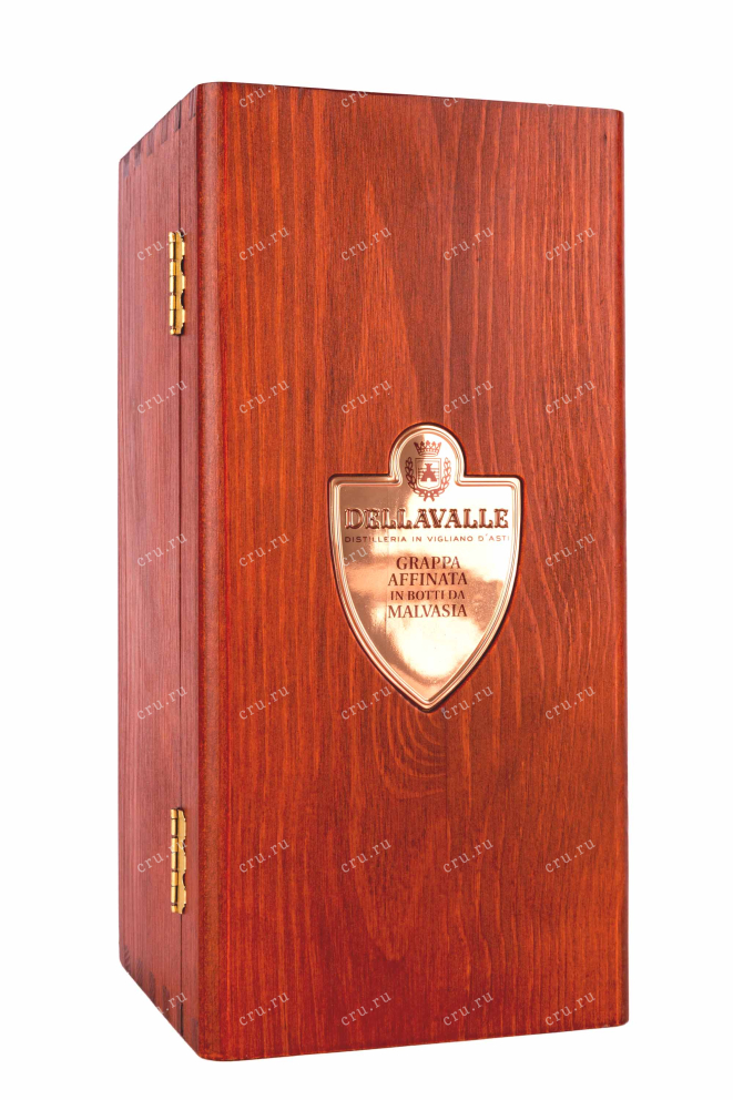 Деревянная коробка Grappa  Dellavalle Affinata in botti da Malvasia delle Lipari in gift box 2005 0.7 л