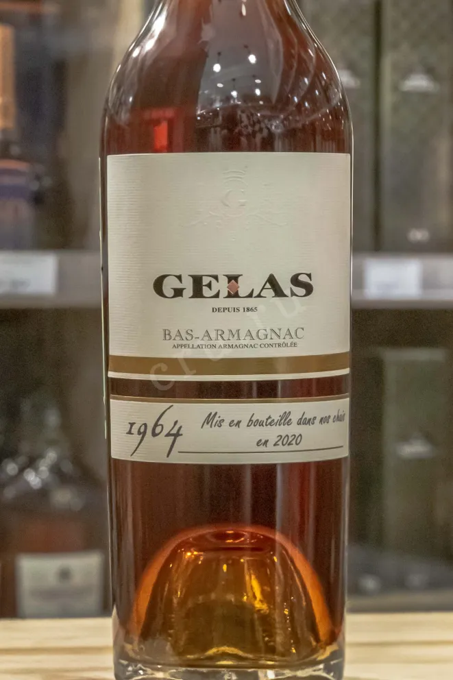 В магазине Крю Профи Gelas 1964 0.7 л