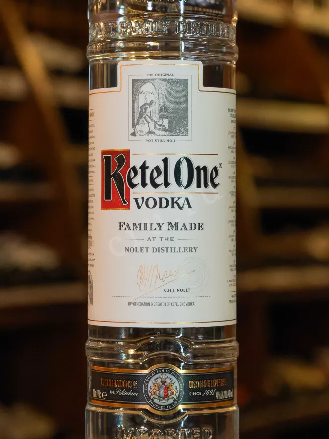В магазине Крю Профи Ketel One 0.7 л