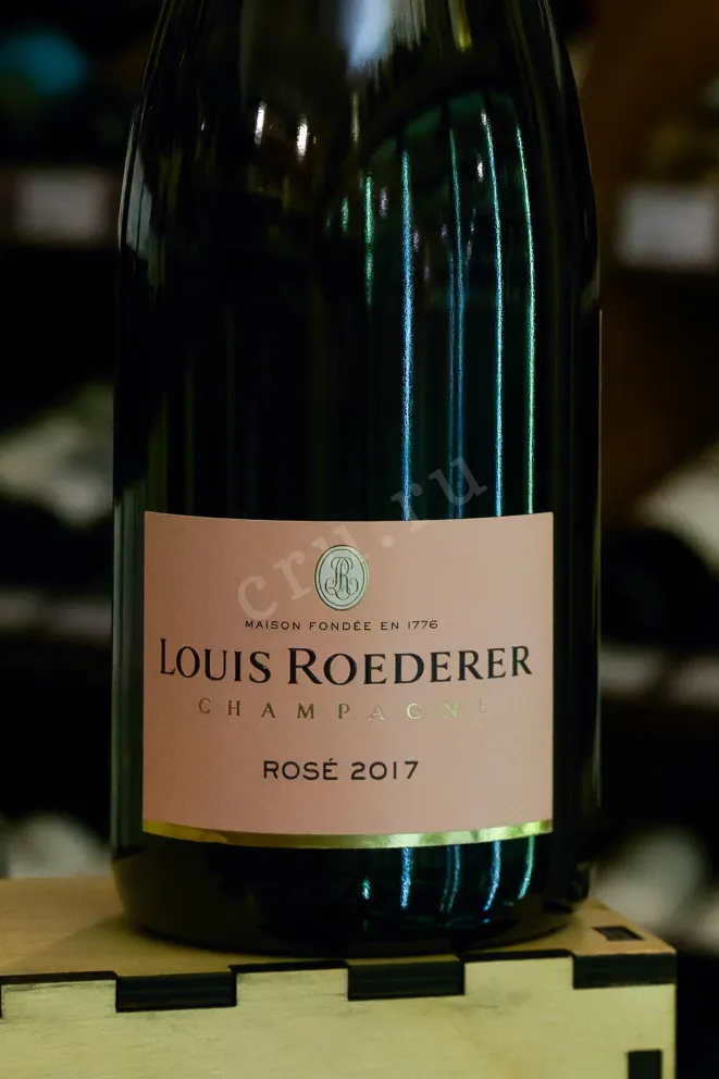 В магазине Крю Профи Louis Roederer Rose 2017 0.75 л