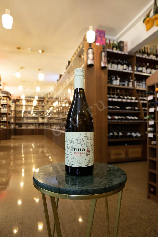 В магазине Крю Профи Una Sauvignon Blanc 2020 0.75 л