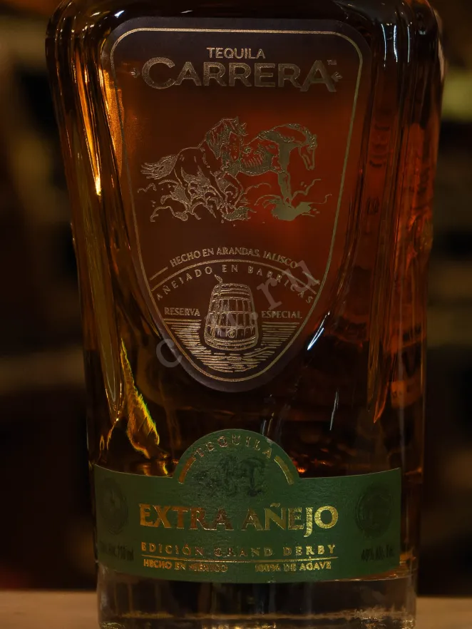 В магазине Крю Профи Carrera Extra Anejo in gift box 0.75 л