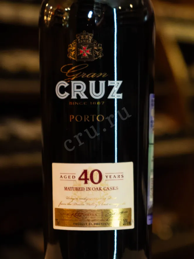 В магазине Крю Профи Porto Gran Cruz 40 years old in wooden box 1983 0.75 л