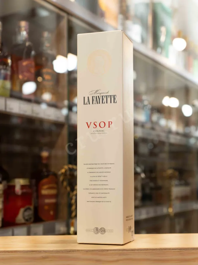 В магазине Крю Профи La Fayette VSOP gift box 0.7 л