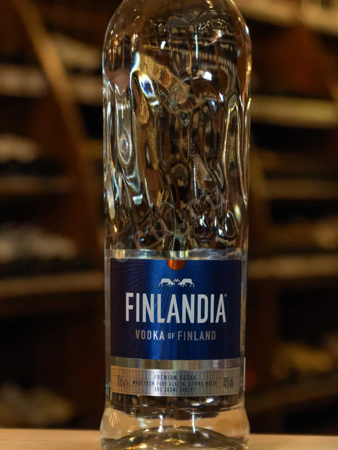 В магазине Крю Профи Finlandia 0.7 л