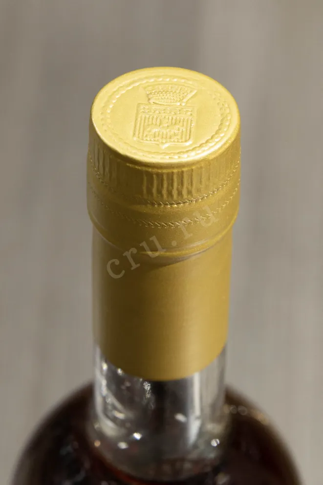 Пробка Daniel Bouju VSOP Premier Cru De Cognac in gift box 0.5 л